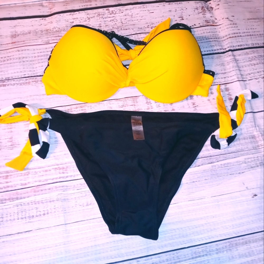 Sexy push up cheeky bikini
